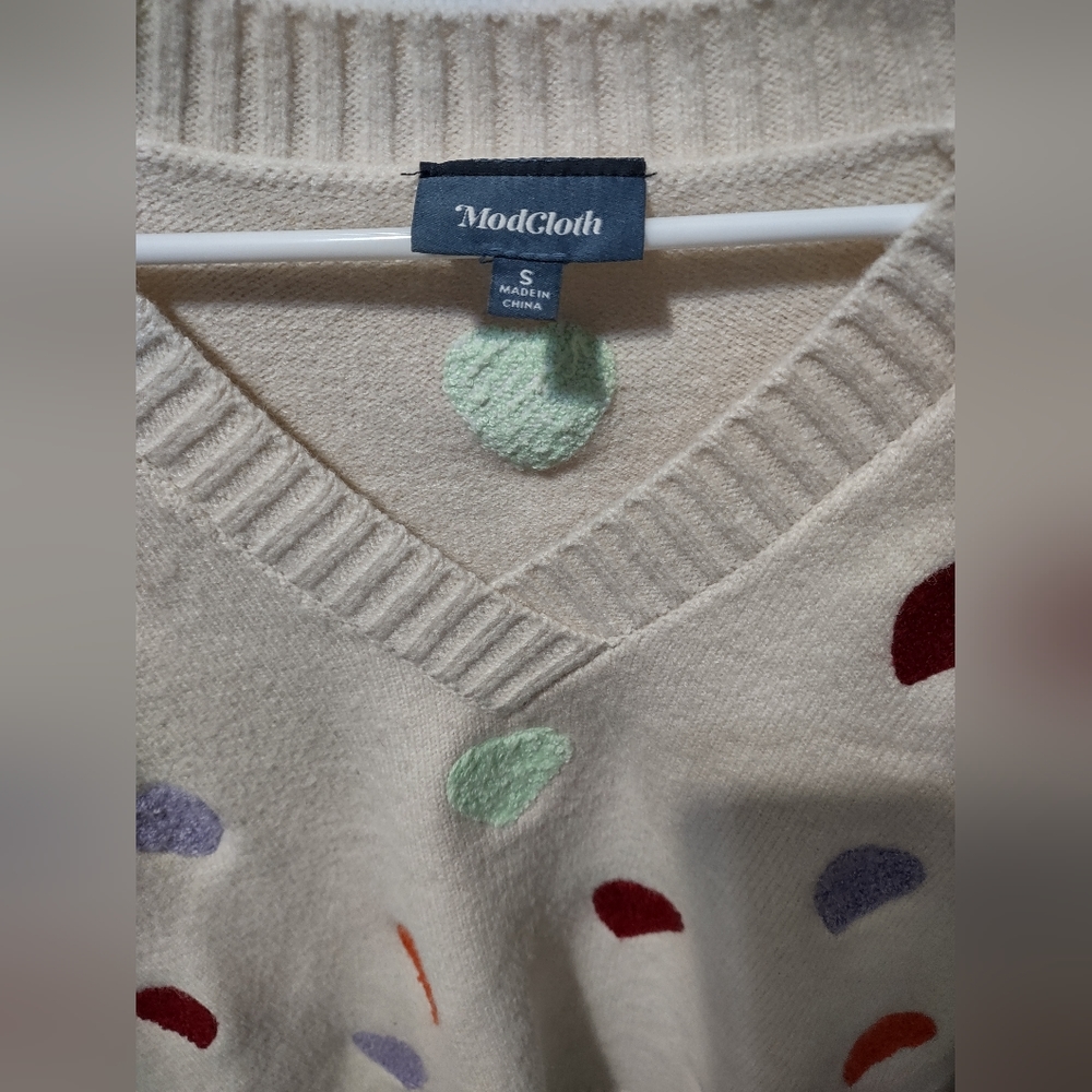Sweater - Picture 3 of 3